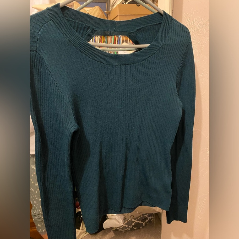Paige Ribbed Cut Out Pullover. Small